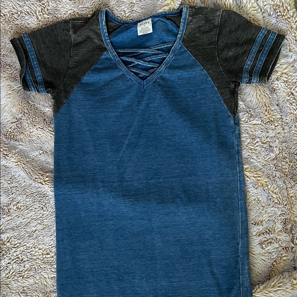 Loose fit, knee length, blue and gray dress